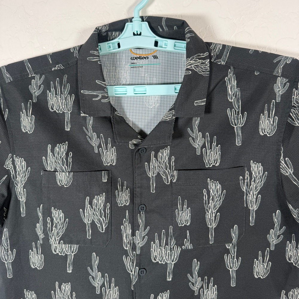 Wellen Shirt Mens Small Black Button Up Camp Outdoor Cactus Print Short Sleeve